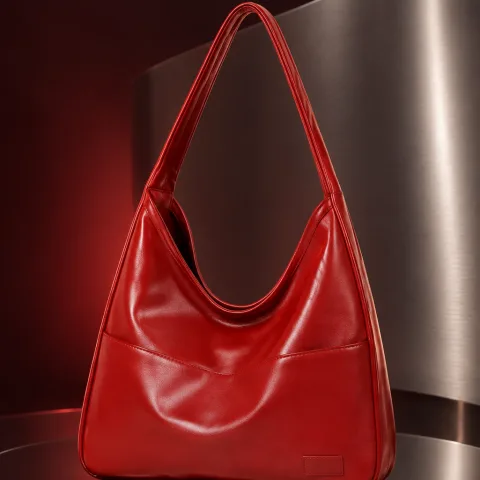Retro Textured Shoulder Bag (Red)